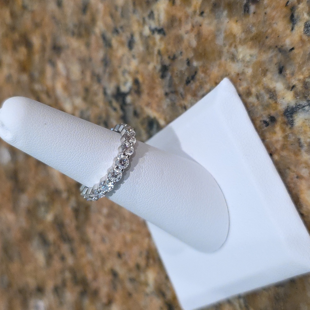 Platinum 2.88 CT Diamond Eternity Band - SZ 6 - Picture 4 of 14